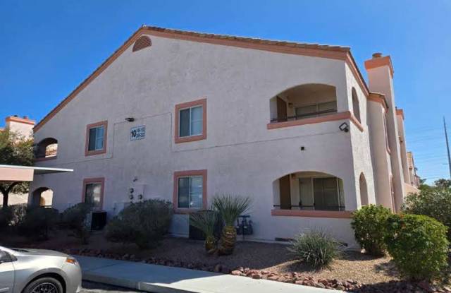 A Charming 2 Bedroom, Bathroom Condo on the First floor. - 7570 West Flamingo Road, Spring Valley, NV 89147