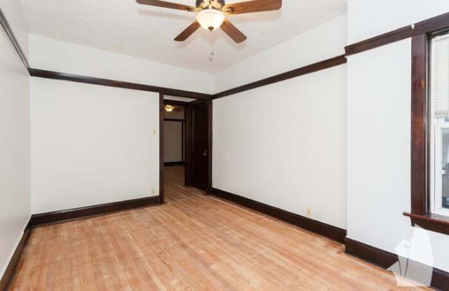 3752 West Sunnyside Avenue Gallery 3
