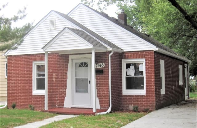 7945 Mayfair St - 7945 Mayfair Street, Taylor, MI 48180