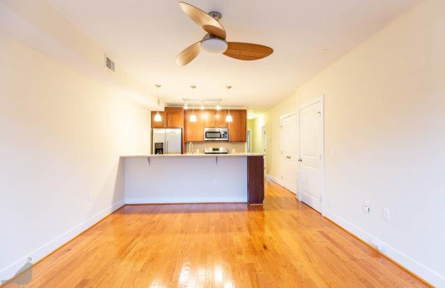 Bright and Spacious 2 Bedroom Abode in Brentwood! photos photos