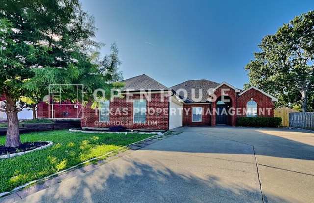 232 Maple Court - 232 Maple Court, Rockwall, TX 75032