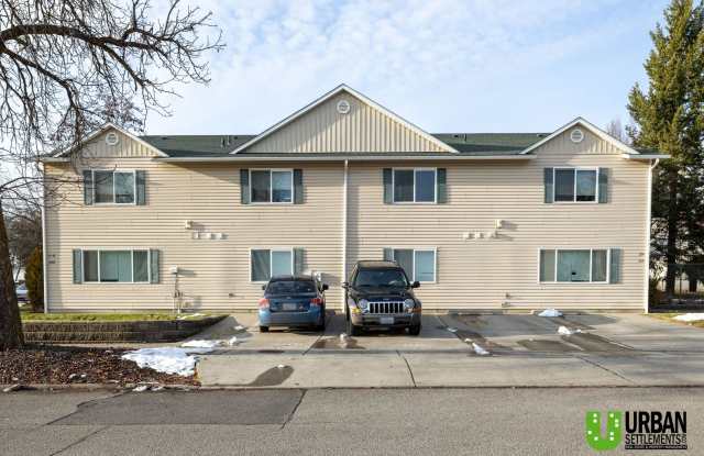 Great 4bd/2bth, nice location photos photos