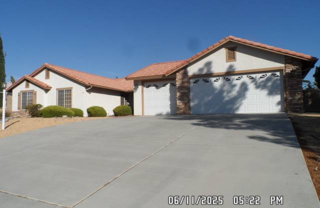 3 Bedrooms, Den, 2 Bathrooms, 3 Car Garage, Fenced Backyard, Low Maintenance Landscaping photos photos