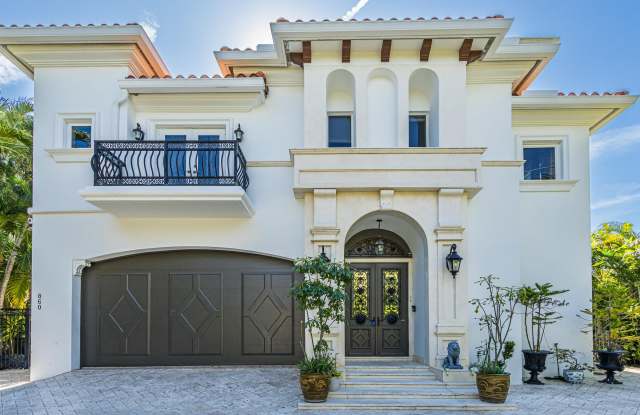 860 E Park Drive photos photos