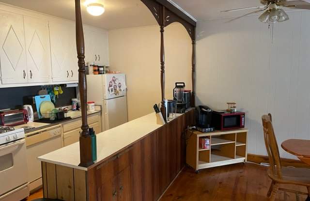 11 Maple Avenue photos photos