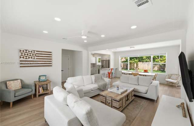 10801 Peachtree Drive Gallery 4