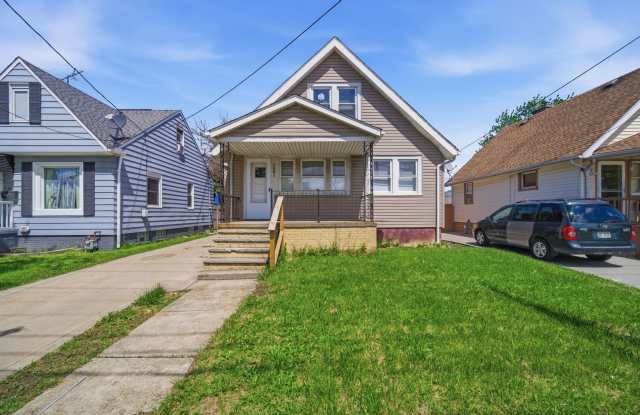 Charming single-family located at 3881 W 117th St in Cleveland, OH 44111 photos photos