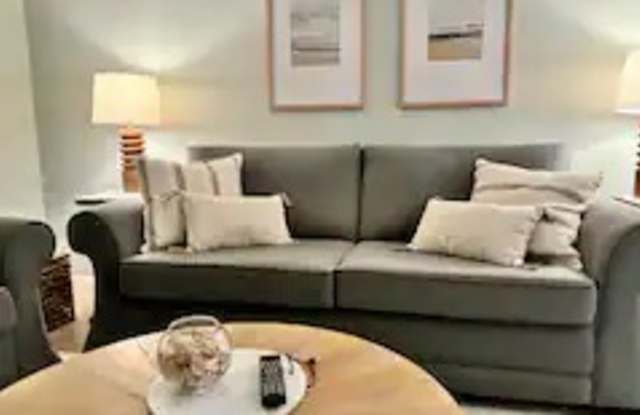 17462 Front Beach Road - 1 Gallery 4