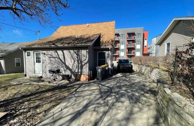 **AUGUST 2027** 3 Bedroom 3.5 Bathroom House Gallery 4