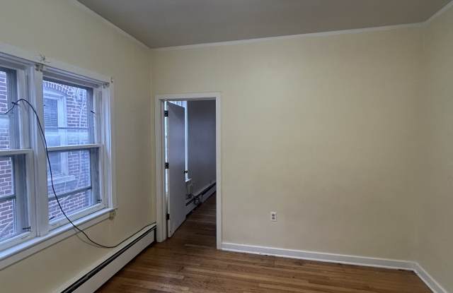 215 North 15th Street - 2 Gallery 1