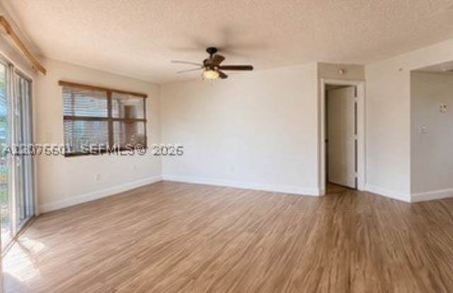 2646 SE 19th Ct Gallery 3