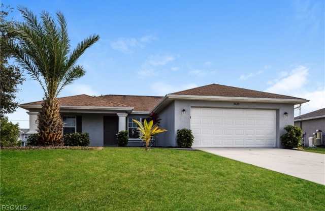 1629 NW 5th Place photos photos