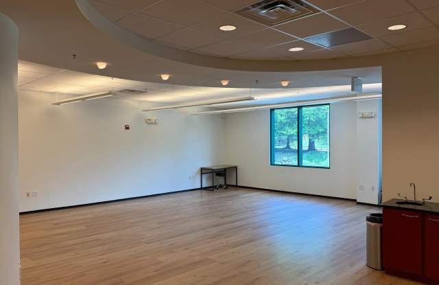 19415 DEERFIELD Gallery 2