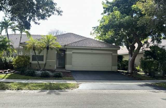 4101 Pine Ridge Ln Gallery 1