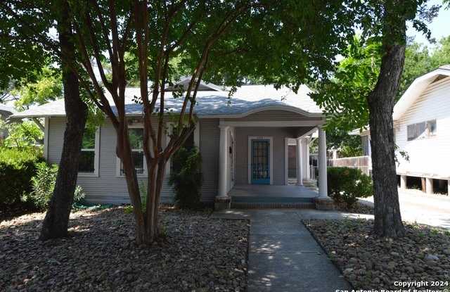 423 W HUISACHE AVE - 423 West Huisache Avenue, San Antonio, TX 78212