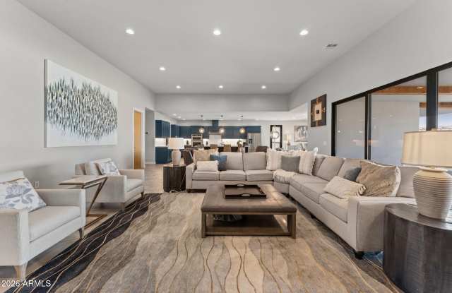2500 LUPINE Lane Gallery 4