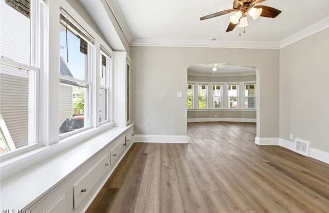 1842 Colonnade Road Gallery 3