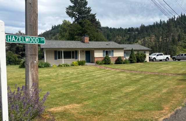 Charming Updated Home Near Fernan Lake  Downtown CDA photos photos