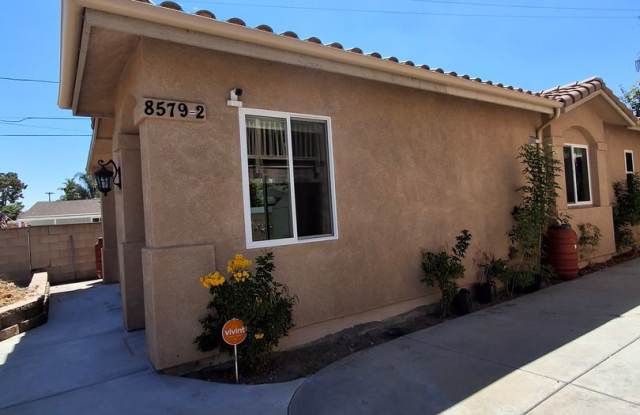 Beautiful 2-Bedroom, 2-Bath Home w/ Central Air and Heat. MUST SEE!!! photos photos