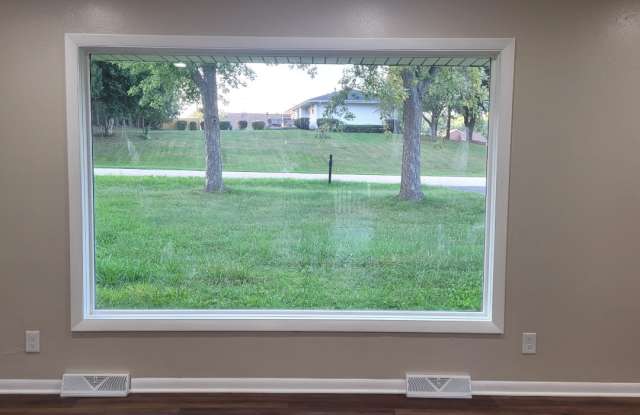 3329 Lookout Dr Gallery 4