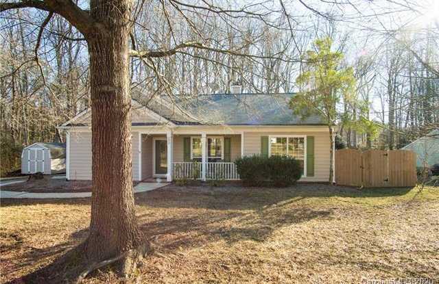 892 Rebecca Jane Drive Gallery 2