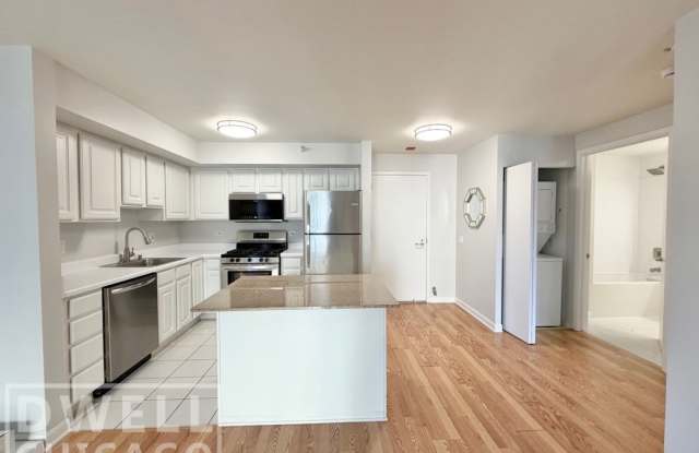 545 N Dearborn Pkwy photos photos