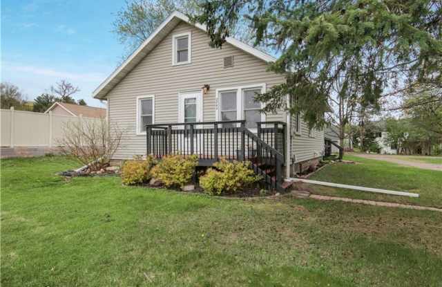 3 Bedroom Single Home on the North Side of Eau Claire photos photos