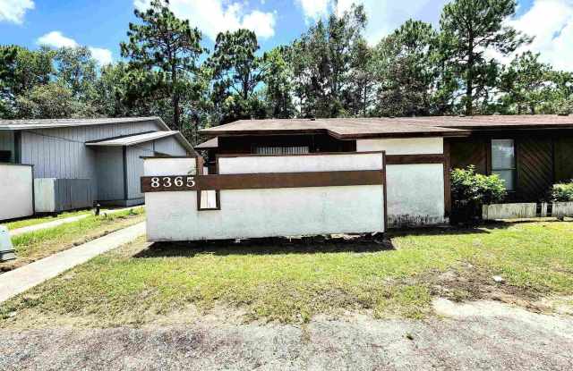 8365 Country Walk Dr - 8365 Country Walk Drive, Ferry Pass, FL 32514