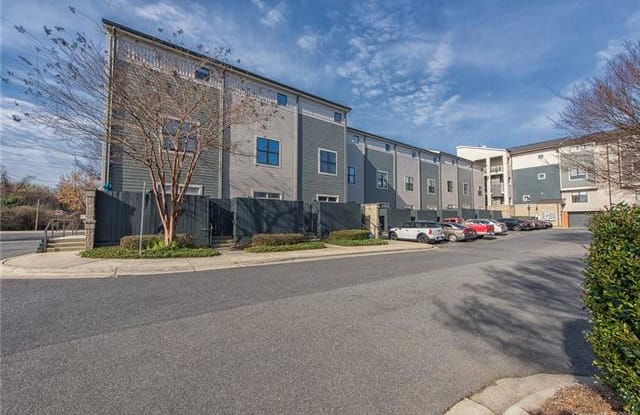 953 7th Street - 953 North Carolina Highway 27, Charlotte, NC 28204
