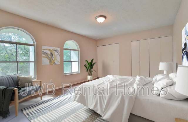 7201 Arlington Expy #96 photos photos