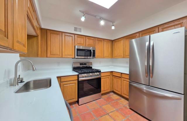 1504 Escondida Ct Gallery 1