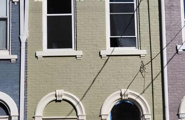 Totally renovated! Close to the F.C. Stadium! Over the Rhine! photos photos