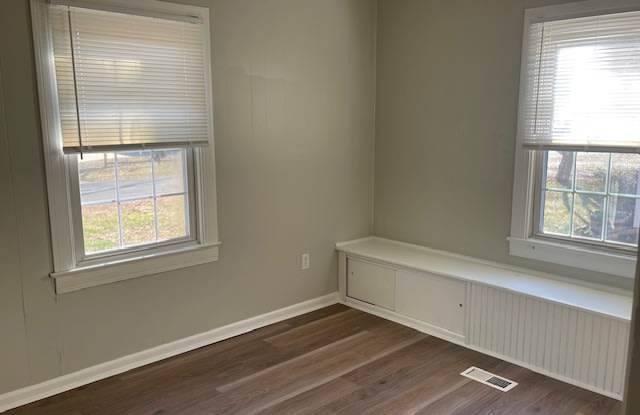1500 Lilac Drive Gallery 4