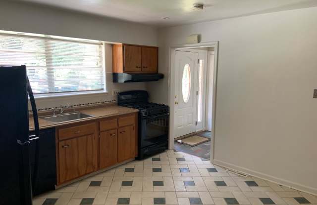 7515 GRANADA DRIVE Gallery 4