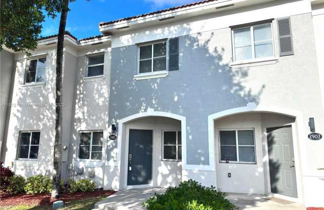 2905 SE 15th Ter photos photos