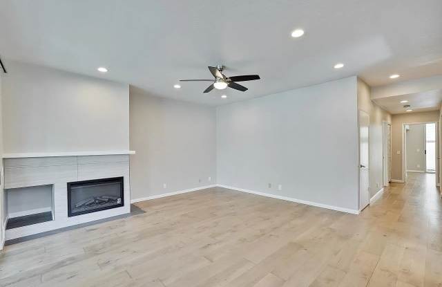 103 Chelsea Way Gallery 4