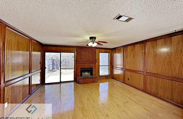 7000 Club Creek Drive Gallery 2