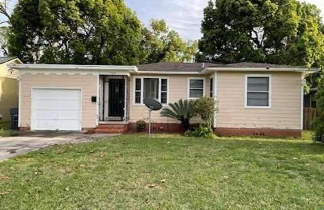 5040 PALMER Avenue photos photos