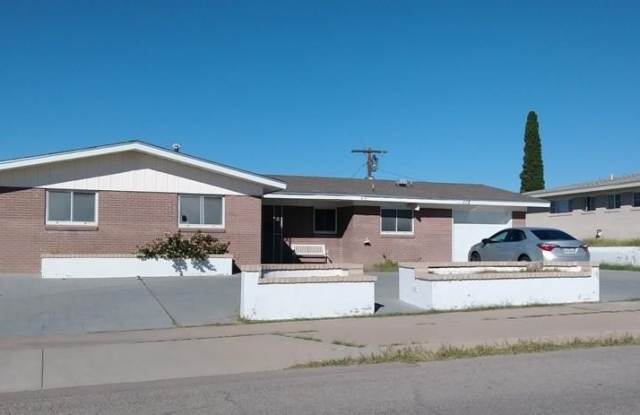 112 DE LEON Drive photos photos