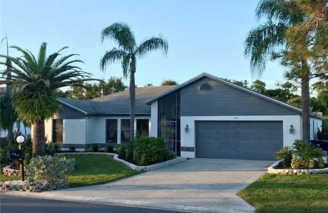 6645 wakefield Drive photos photos