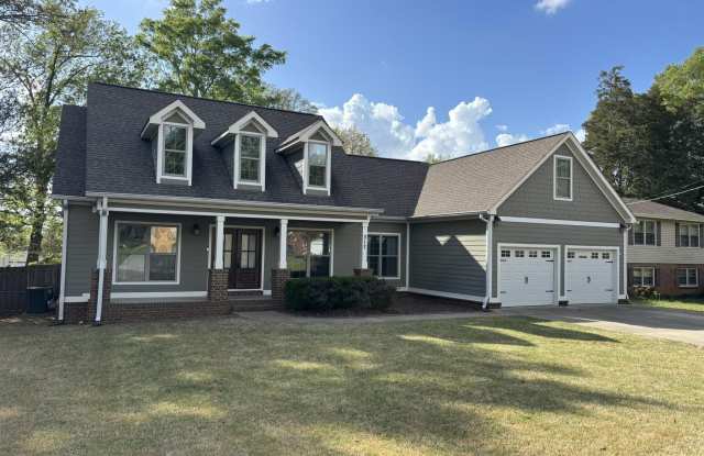 317 Rosemont Road SE - 317 Rosemont Road Southeast, Huntsville, AL 35803