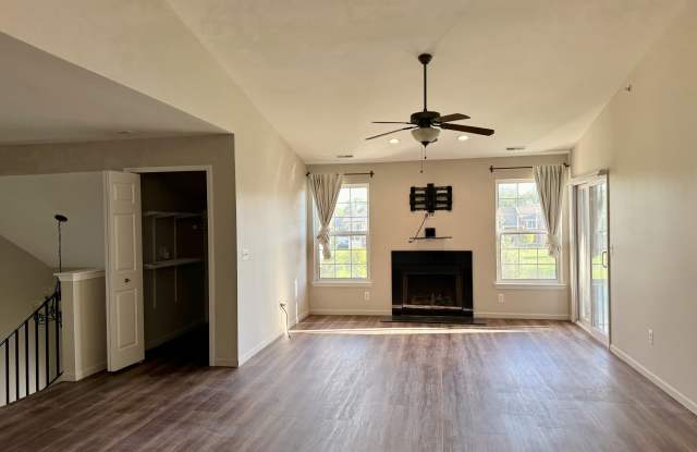 2260 Leighton Drive Gallery 4