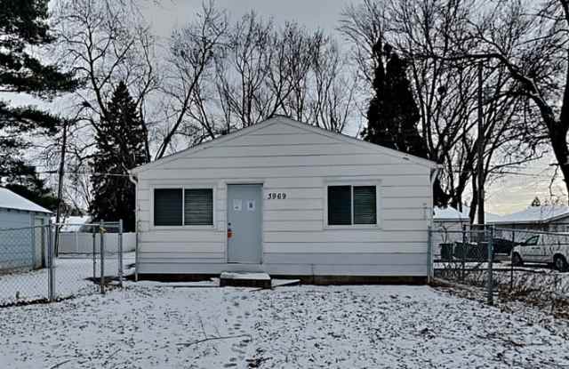 3969 Reservoir Boulevard photos photos