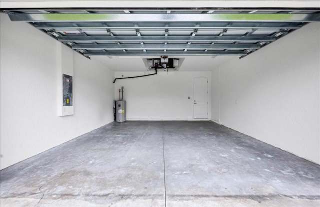 3050 Wentworth Street Gallery 2