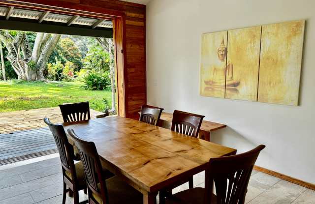 Luxury Furnished 3/2 Remodeled Home on 2 Lush Tropical Acres w/Fruit Trees Gallery 4
