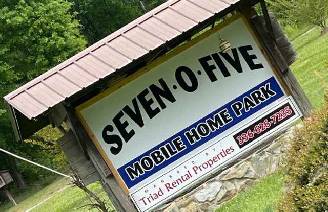 2 BDRM 1 BA SINGLEWIDE MOBILE HOME, WINDOW AC/ ELECTRIC FURNANCE Gallery 1