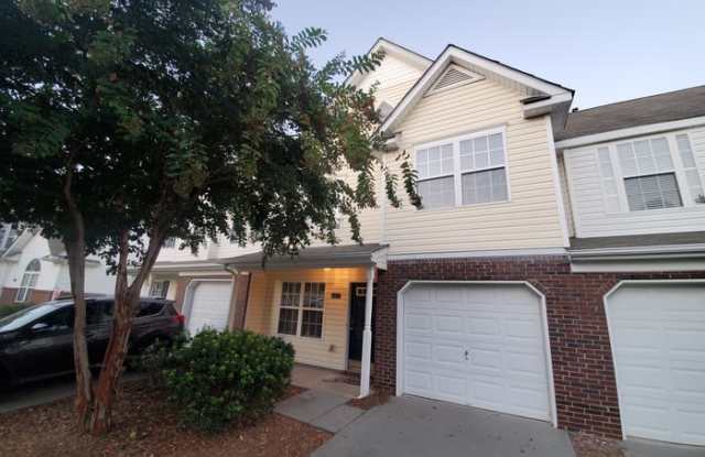 645 Rock Lake Glen Gallery 2