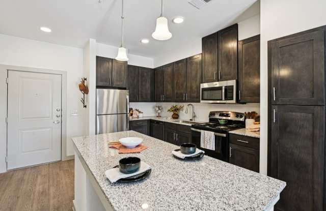 Huntington Place Seniors Little Elm - Senior Housing Gallery 4