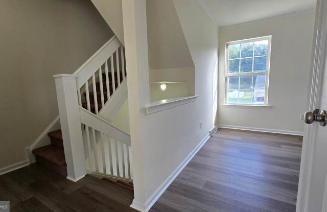 220 TRAFALGAR Drive Gallery 4
