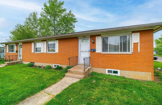 712 Kirkwood Drive - 712 Kirkwood Drive, West Jefferson, OH 43162